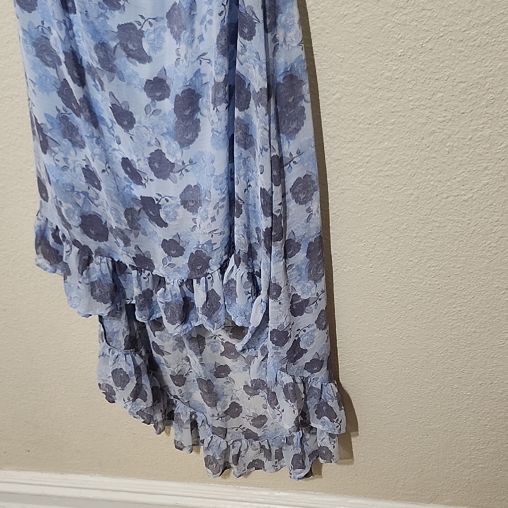 Divided Blue and White High-Low Ruffled Sundress - Picture 11 of 11